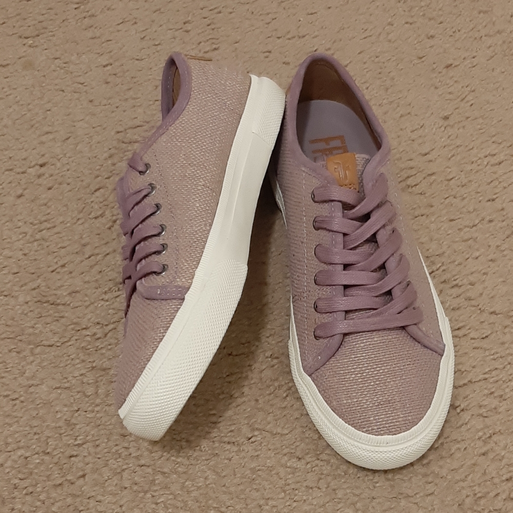 Frye Gia Canvas